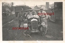 Deutsche Soldaten am franz. PKW Amilcar  Chalons Frankreich