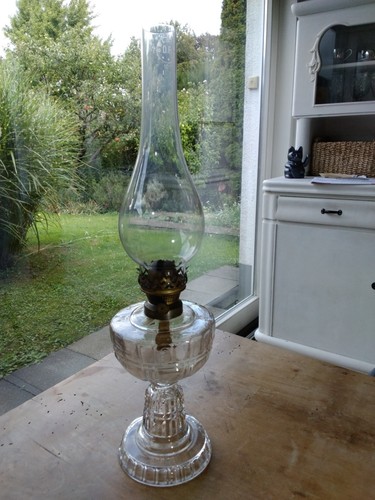 Schöne alte petroleum lampe - schöne,