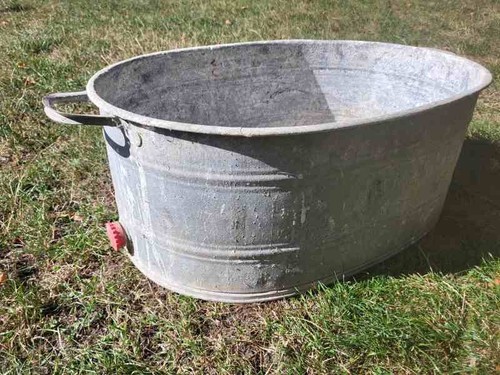 Alte zinkwanne mit ablauf - mit,