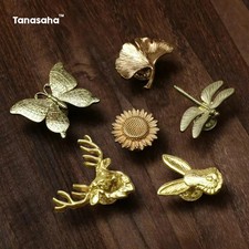 Goldfarbener Möbelknauf