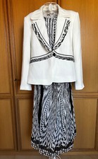 Dreiteiligen Damenanzug Gr.50