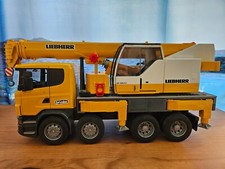 bruder 03570, Scania R-Serie Liebherr Kran-LKW, 1:16 LKW Baufahrzeug