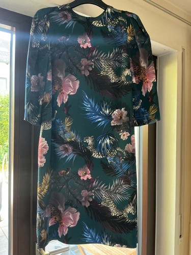 Elegantes kleid von - escada, in