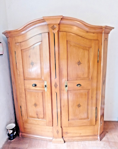 Bodenseeschrank antik - 1,8, m.*