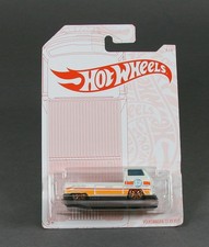 Hot Wheels Pearl & Chrome 2020
