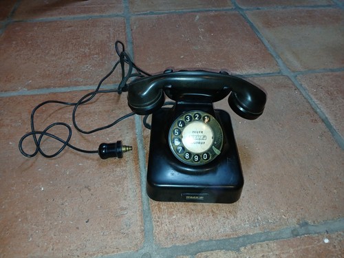Altes bakelit telefon - altes,