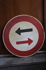 Altes Blechschild,Verkehrszeichen, Vorrang Des Gegenvekehrs,Oldimer,Garage,Orig.