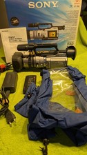 Sony DCR-VX2000E Camcorder