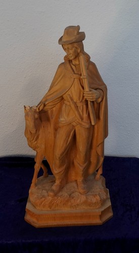 Jäger 48cm geschnitzt linden - jäger,