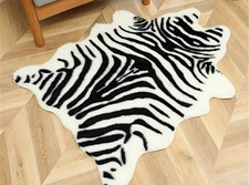 TRAUMHAFTES Faux Fur Tierfell ZEBRA Kunstfell Zebrafell 110x85 Teppich Waschbar