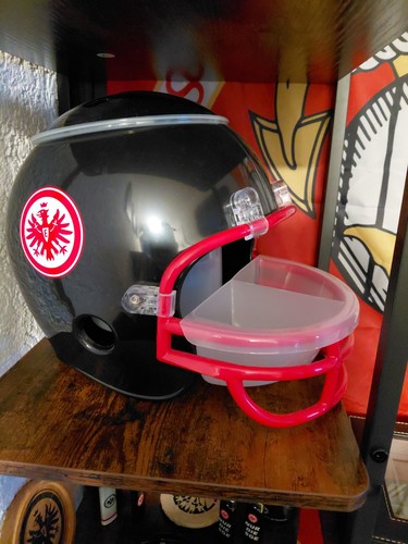 Eintracht frankfurt snackhelm - eintracht,