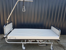 Stiegelmeyer Pflegebett Krankenhausbett höhenverstellbar mit Matratze Galgen