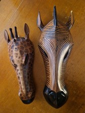 Wandmasken afrikanisch / Zebra und Giraffe / aus Holz geschnitzt / Handwerk