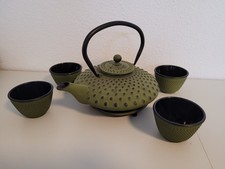 Teekannen Set 0.8 Liter grün Gusseisen Asia Kanne Untersetzer 4 Becher & Teesieb