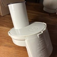 Durchlaufschnitzler Bosch MUM