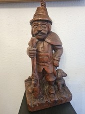Handgeschnitzte Holzfigur