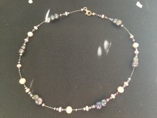 Süßwasser Perlen verschiedene Farben mit Metall Draht.  Weihnachten.