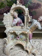 Hertwig Porzellan Vase Figur