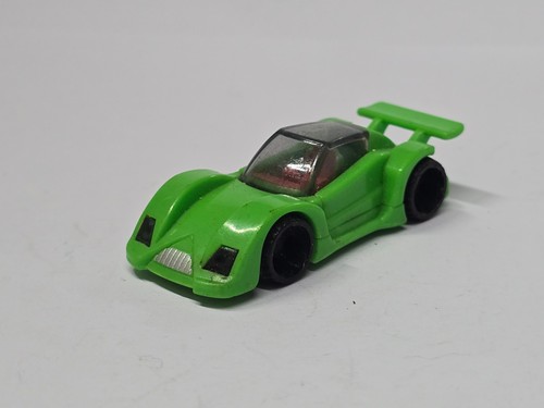 Ferrero rennwagen grün - Ü-ei,