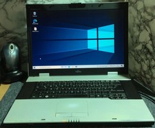 Fujitsu Esprimo Mobile V6535 laptop