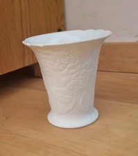 Porzellan AK Kaiser 640 Vase Biskuitporzellan edle mit floralem Design,M.Frey