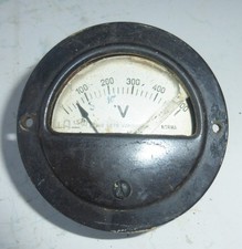 altes Einbau Messinstrument Messgerät rund Volt Voltmeter Norma