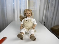 Elly Knoops Künstlerpuppe