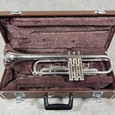 YAMAHA YTR-2320ES Trompete