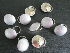 6 Stück Bundeswehr Knöpfe