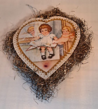 Antiker Tinsel-Herz mit