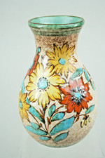 AUSSERGEWÖHNLICHE VASE VON