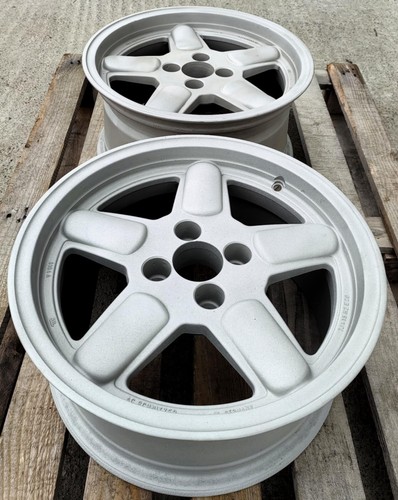 Paar schnitzer typ1 - ac,