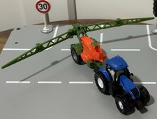 SIKU 1668 - New Holland T8 390