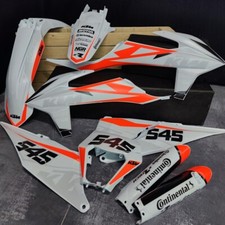 Kunststoff + Grafik KTM