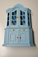 Barbie Puppen Schrank