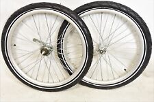 Paar 20" Single Speed Räder mit Untersetzer Bremsreifen & Holzventilrohr montiert