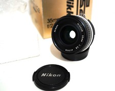 Neu NEUWERTIG+++ Nikon Nikkor 35mm f/2.8 Ai Weitwinkel verpackt TOP+++