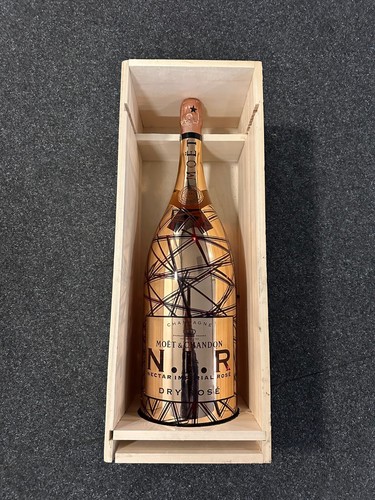 Moët chandon i - moët, n.i.r