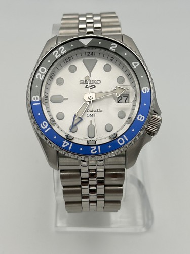 Seiko sports gmt ssk033k1 - seiko,