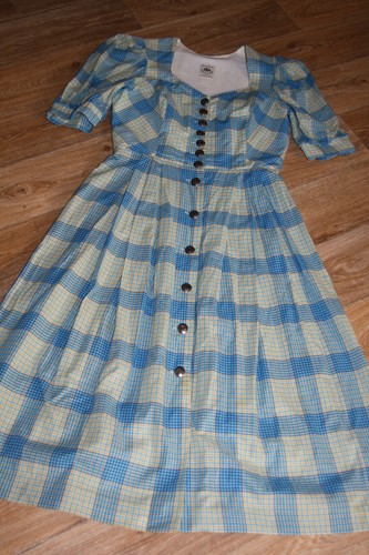 Kl4600 landhausmode dirndl - @,