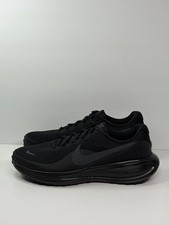 Nike Revolution 8 Black