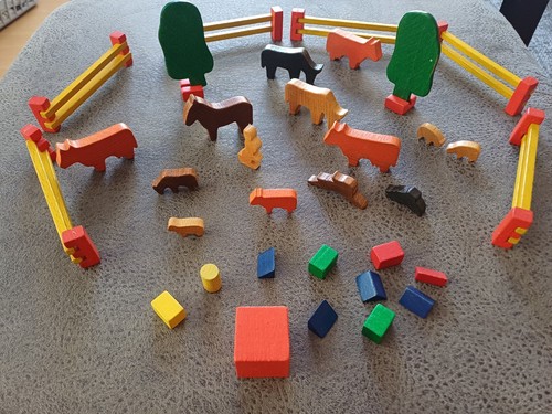 Holzspielzeug alt holztiere - alt,