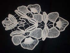 Tischdecke NADELSPITZE - POINT