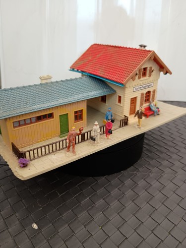 Eisenbahn modellbau bahnhof - modellbau,