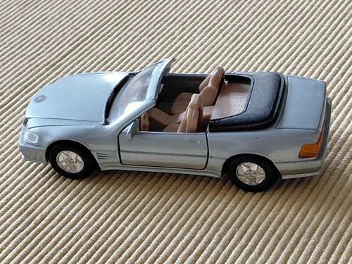 Mercedes 500 maßstab - maßstab, 1
