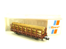 Rungenwagen mit Holzstämme  -
