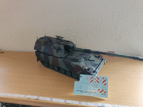 Revell panzerhaubitze 2000 - panzerhaubitze,
