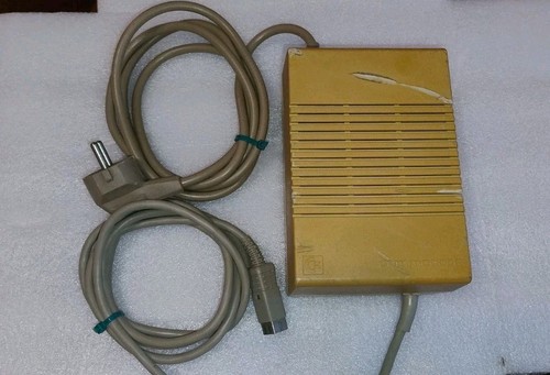 Commodore amiga 500 600 - commodore,