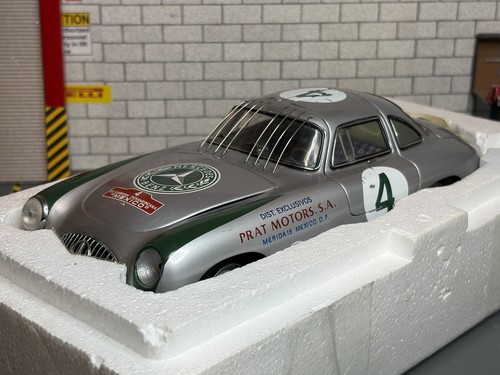 Cmc mercedes benz 300 - 1:18,
