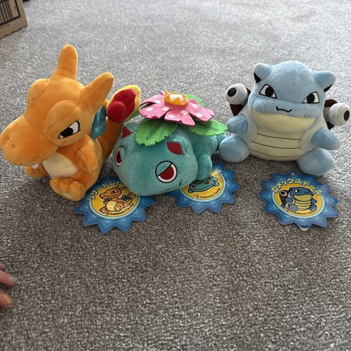 Pokemon center pokedoll - center, poke